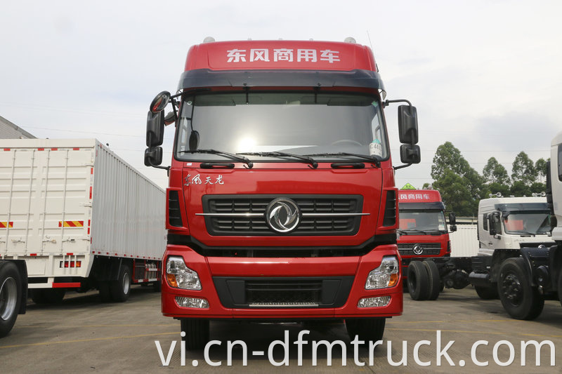 6X4 Dongfeng tractor (1)